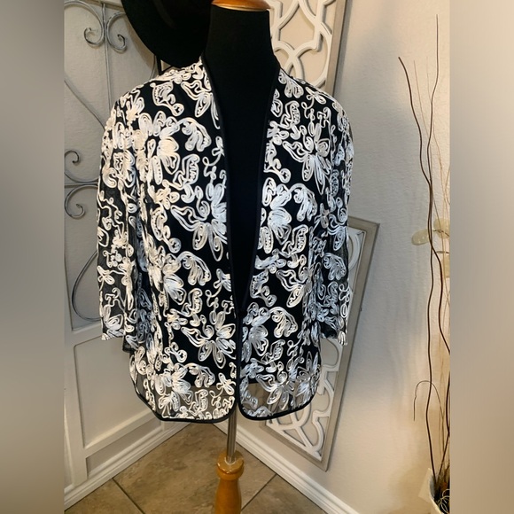 Alex Evenings women’s special event 2 piece blousee and cover. 2X - Picture 2 of 14